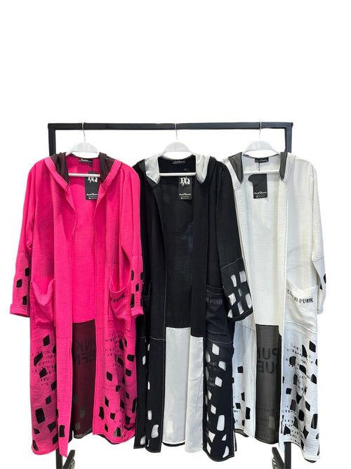Damen Mantel Eu Queen – Cut-Out Muster mit Kapuze – Pink, Schwarz oder Weiss – Groesse 36-48