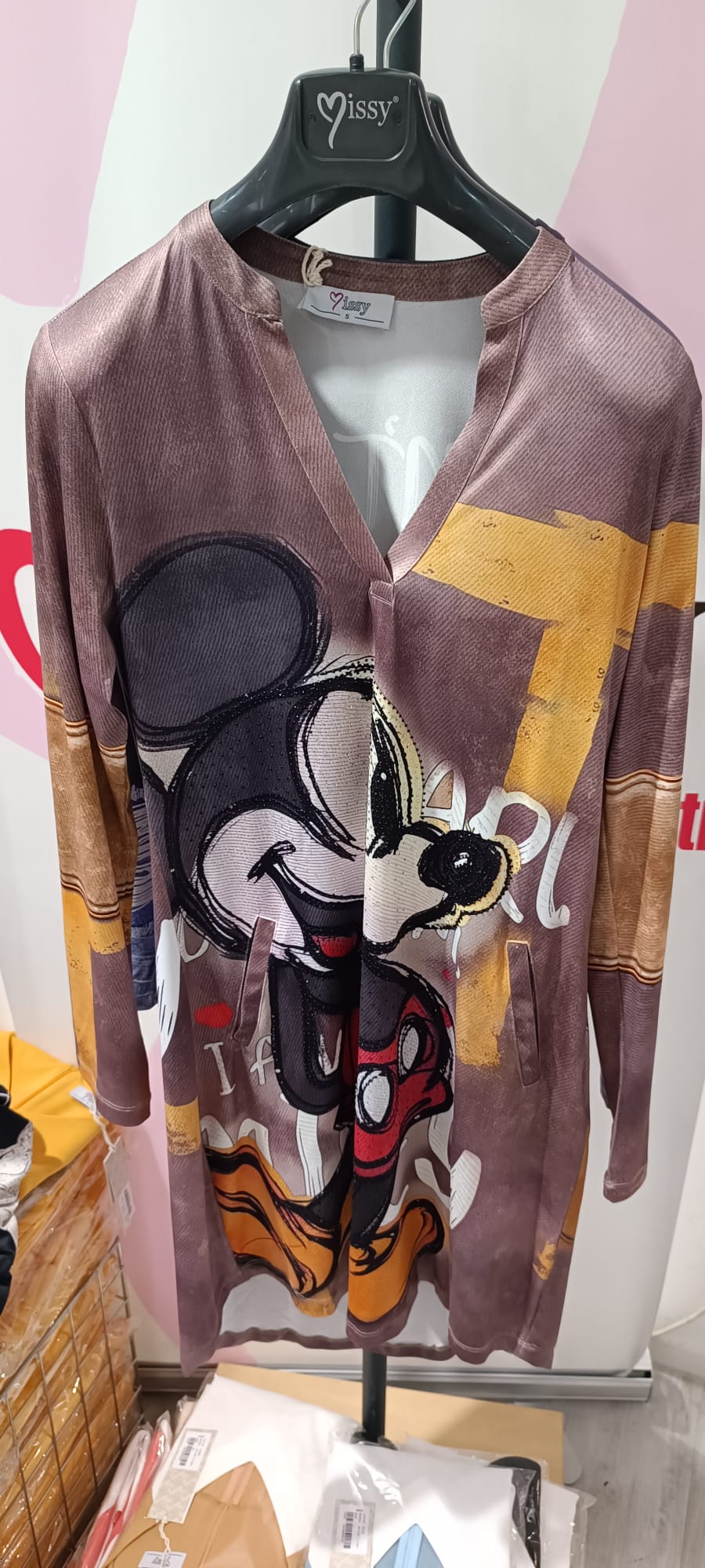 Damen Kleid Missy – Mickey Mouse Stickerei – Glitzersteine – Altrosa