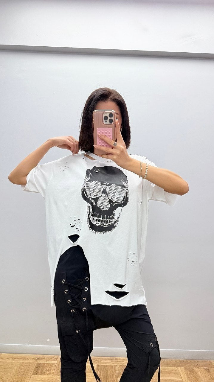 Re Design Skull Shirt – Oversize mit Strass & Nieten