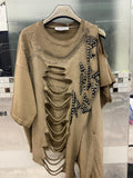 Re Design Destroyed Shirt Camel mit Strass-Nieten