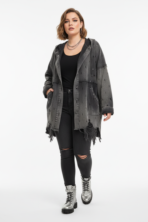 Damen Jacke Re-Design Destroyed Grau mit Kapuze Nieten und Glitzersteinen – Tragebild Uebergroesse bis 50