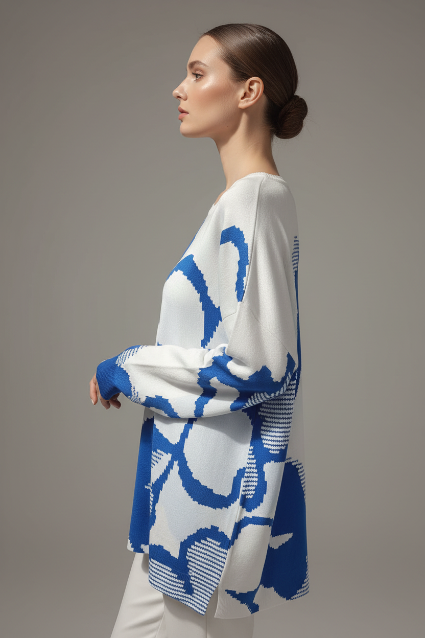 Blumen Pullover Seitenansicht Oversize Damen weiß blau elegant