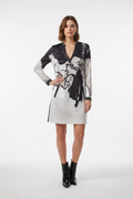 Damen Kleid Missy Abstrakt Print Schwarz Weiss – Tragebild