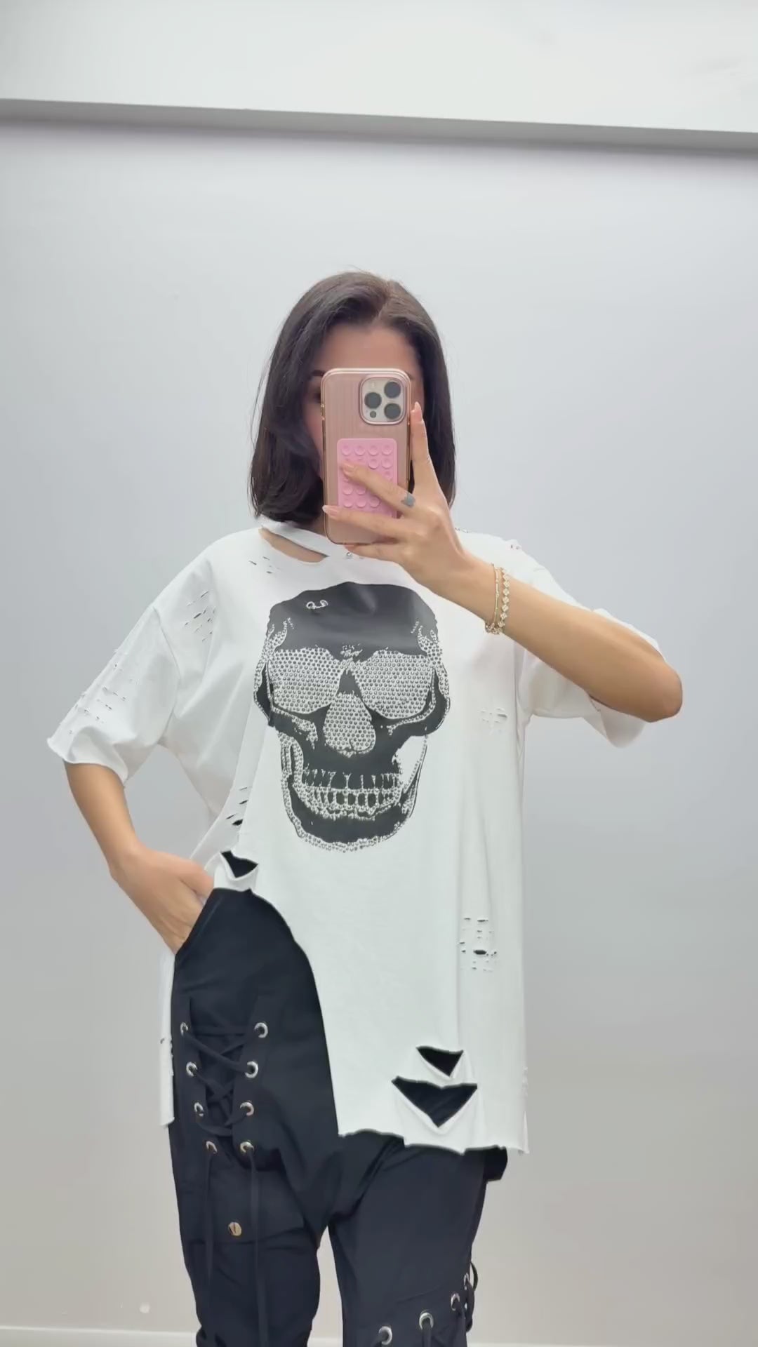 Re Design Skull Shirt – Oversize mit Strass & Nieten